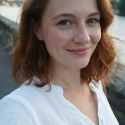Николь, 27